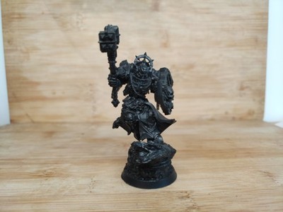 Grim Skull Miniatures Marine C Blood Smash Captain Power Hammer grundiert