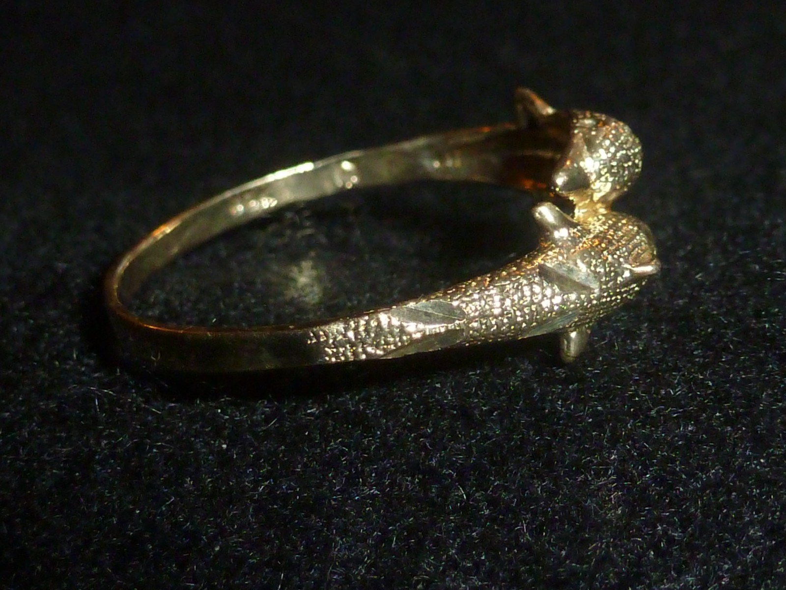 10K SOLID YELLOW GOLD "DOUBLE DOLPHIN"  RING - SI… - image 8