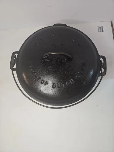 Griswold Cast Iron #9 Fully Marked Dutch Oven with Rope Style Handle
