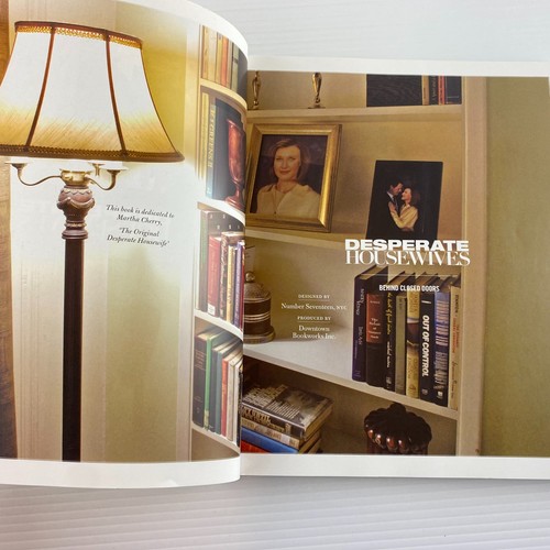 DESPERATE HOUSEWIVES BEHIND CLOSED DOORS SOFTCOVER TV PROGRAM REALITY TV - Picture 8 of 15
