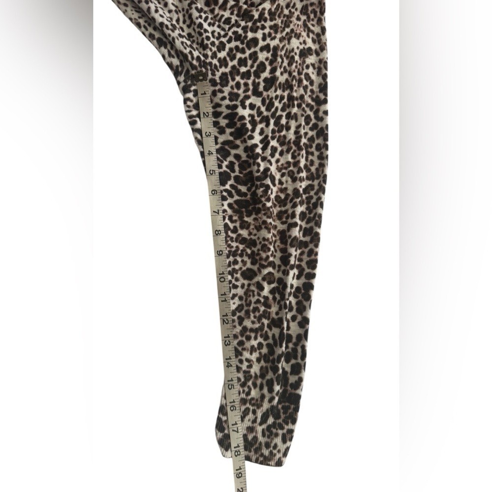 Torrid Leopard Print Button V Neck Lightweight Lo… - image 11