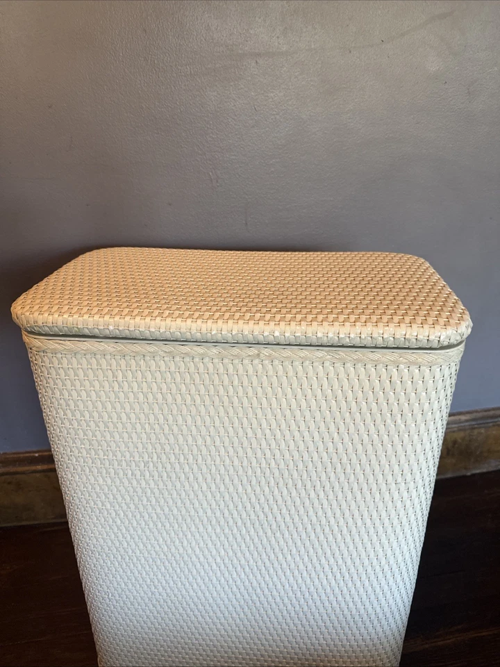 MCM Redmon Wicker Woven Laundry Clothes Hamper Basket With Lid 24” Cream - Image 3 of 4
