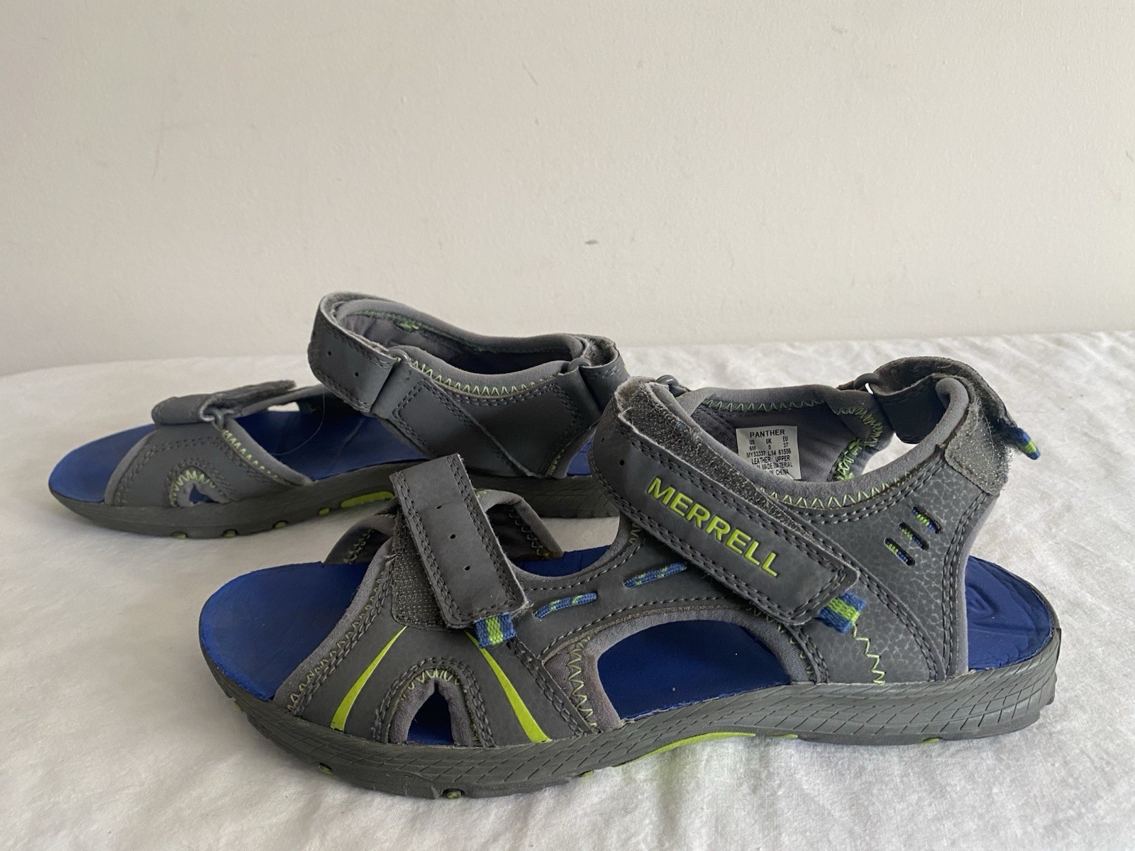 Scarpe da acqua Merrell giovanili taglia 6 M sandali pantera gancio passante regolabili usate in ottime condizioni