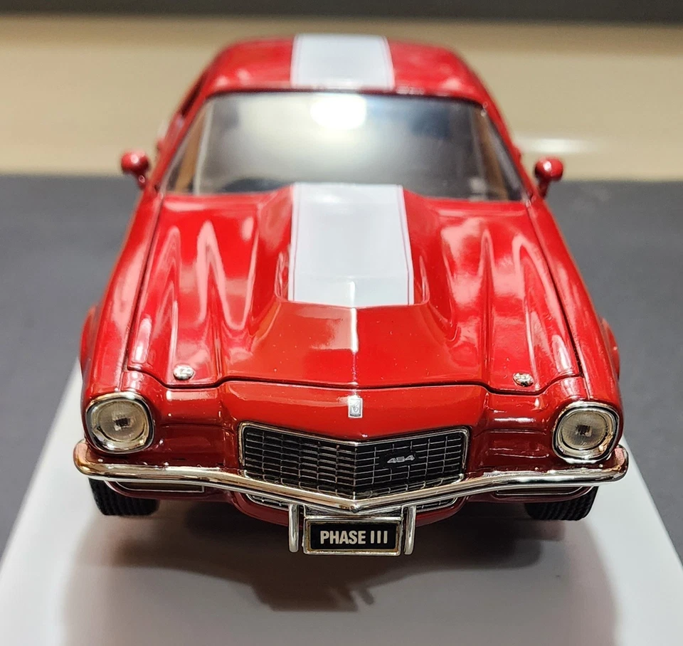 1:18 Diecast 1979 Camaro Motion S/S Wheels (Red/White) - Image 2 of 3