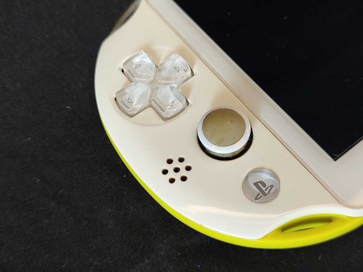 Console Sony PS Vita PCH-2000 différentes couleurs occasion avec chargeur boite d'origine | eBay Console Sony PS Vita PCH-2000 différentes couleurs occasion avec chargeur boite d'origine | eBay