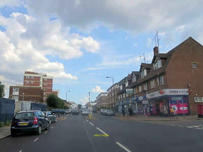 Foto 6x4 Golders Green Road nordöstlich von Golders Manor Drive Hendon c2014