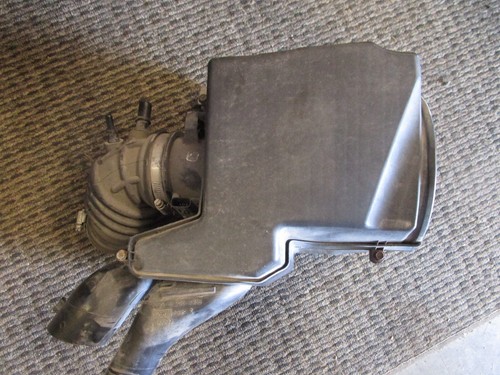 USED OEM 2012-2014 Ford Focus Air Cleaner Assembly W/intake tube & duct