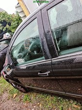 Tür vorne links Mercedes Benz B-Klasse W245 Farbcode 191 Kosmosschwarz Metallic Tür vorne links Mercedes Benz B-Klasse W245 Farbcode 191 Kosmosschwarz Metallic