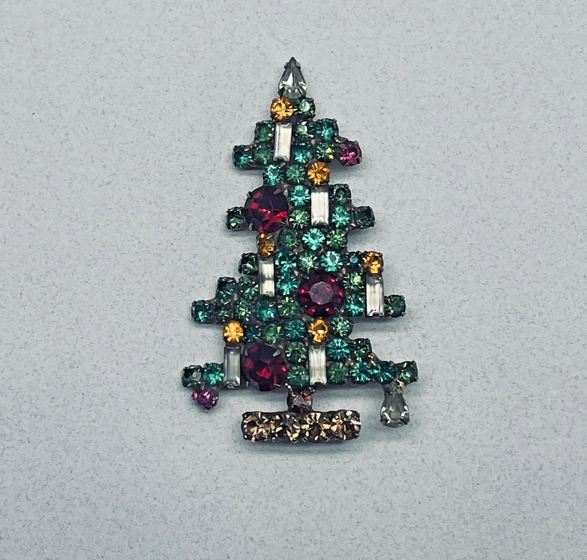 Weiss Christmas Jewelry In Vintage Designer Costume Pins