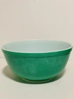 PYREX 403 Green White Glass Mixing Bowl 2.5 QT Oven Safe Round 9.5" USA