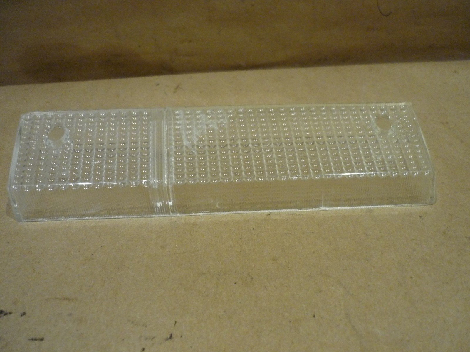 Ferrari 208,308 - LH Front Side Indicator Lens Clear Scratched NEW- P/N 60154705