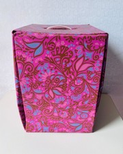 VTG MID CENTURY MOD HIPPY PINK PAISLEY FLORAL VINYL WIG STORAGE CARRIER BOX CASE