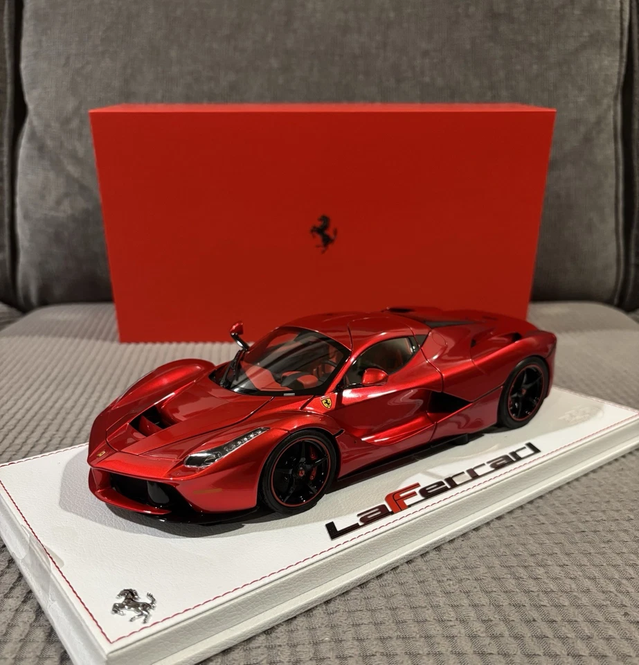 1/18 BBR Ferrari Laferrari Rosso Fuoco LH Diecast Limited With Display Case - Image 2 of 4