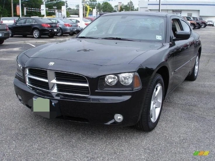 Dodge: Charger - Image 2 of 4