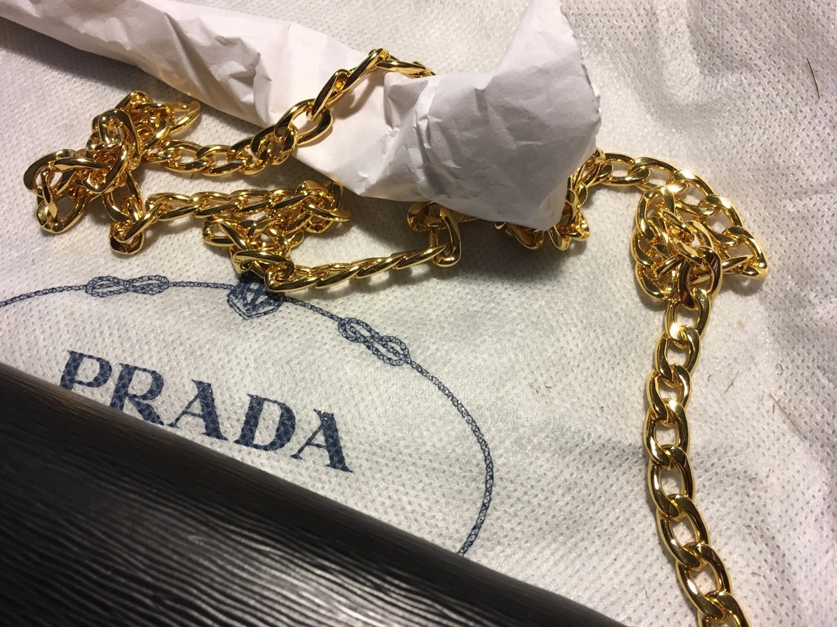 NWT Prada Wallet on a Chain Borsa Portafoglio Nero Black NWT Prada Wallet on a Chain Borsa Portafoglio Nero Black
