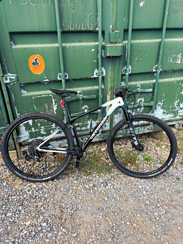 Cannondale F-Si Carbon 29er Mountain Bike – Fox 32 – SRAM GX Eagle – Size Small