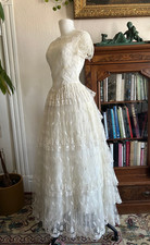 Vintage 30s 1940s Ivory Lace Tulle Bridal Gown Teired Handmade Wedding Dress 26W