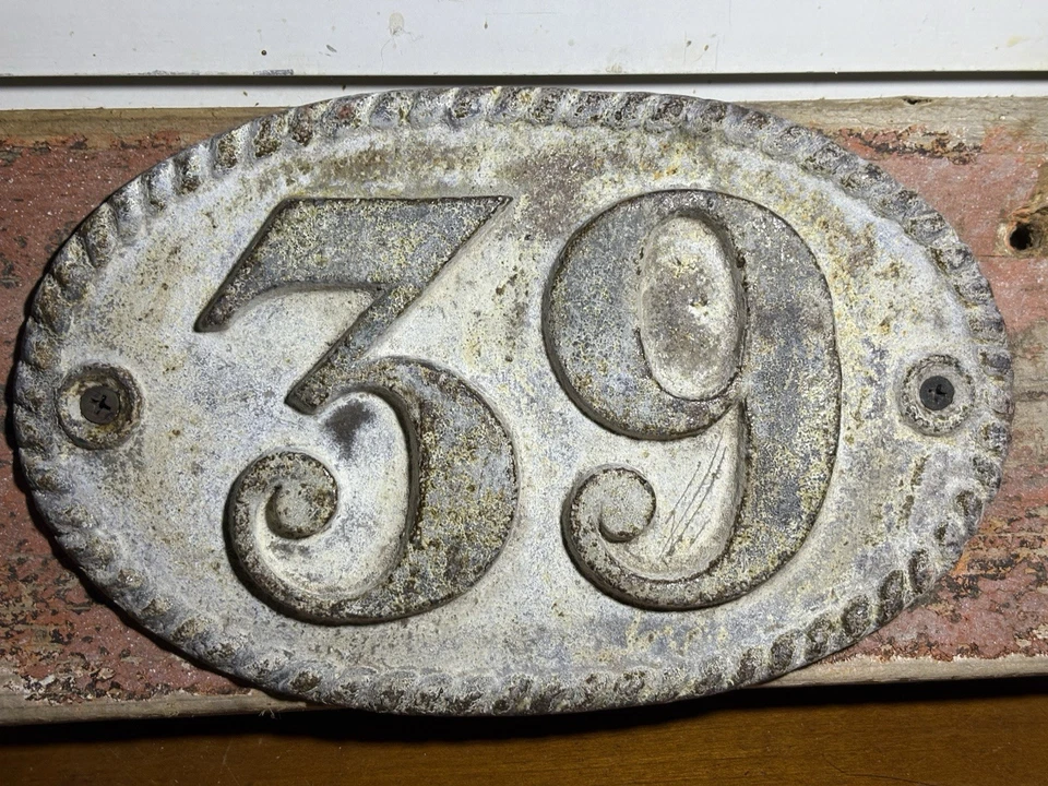 Belle Grande Plaque Numéro De Maison En Fonte De Fer Vers 1900 Numéro 39 - Photo 2/4