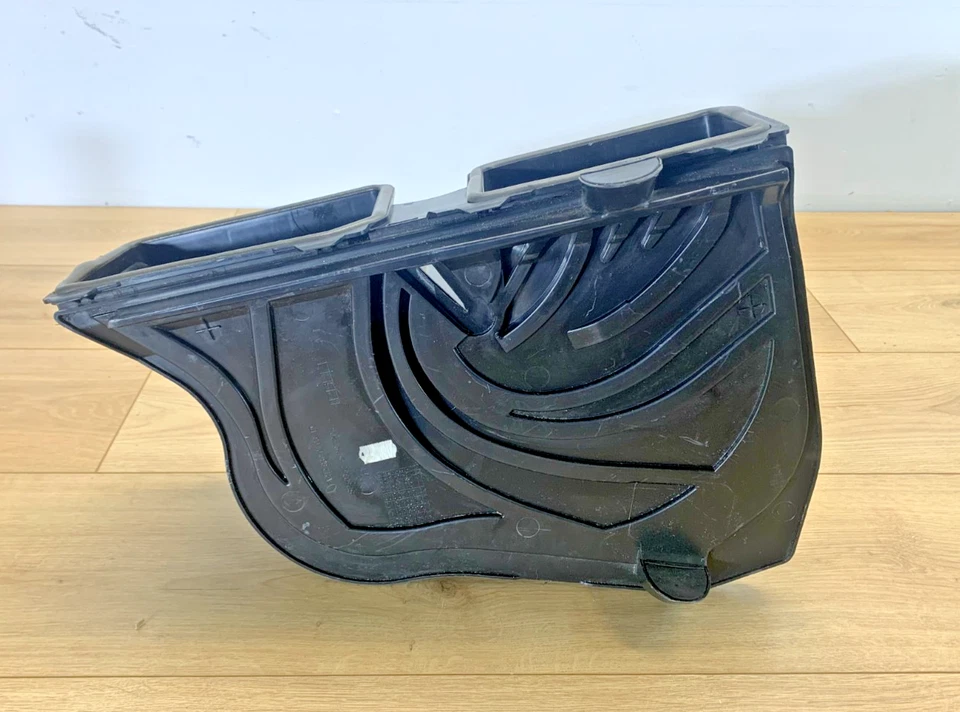 2012-2018 Mercedes CLS550 Engine Air Cleaner Box Intake Muffler A2128300103 OEM - Image 3 of 4