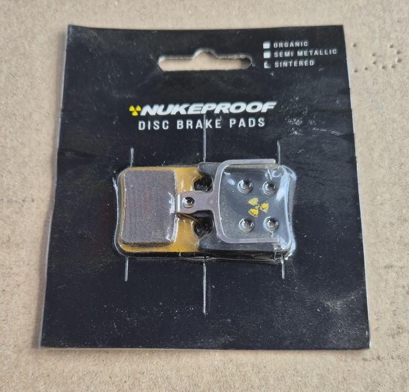 Nukeproof Disc Brake Pads Hope Tech X2 Sintered NP15DBPDK39SINT