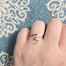 New Silver Snake Ring with Pink Gemstone Eyes