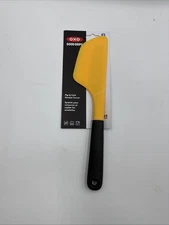 OXO Good Grips omelettes Flip & Fold Turner - Yellow