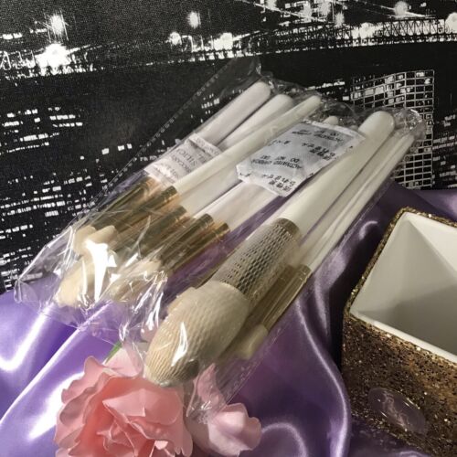 Bh Cosmetics There’s Snowbody Like You 12 Pc Makeup BRUSH SET Ltd Edition NIB - Picture 6 of 9