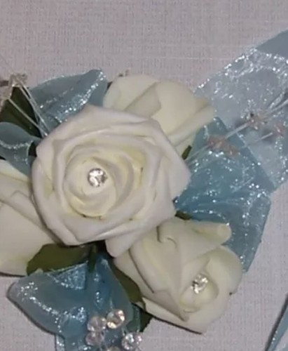 wrist corsage Artificial wedding flowers Prom Fit All Size Baby Blue Ivory Rose - Picture 4 of 7