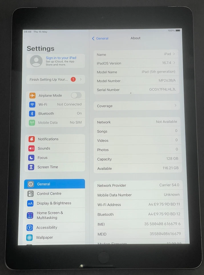 Apple iPad (5th generation) · 128GB · Cellular, photo 3 of 5
