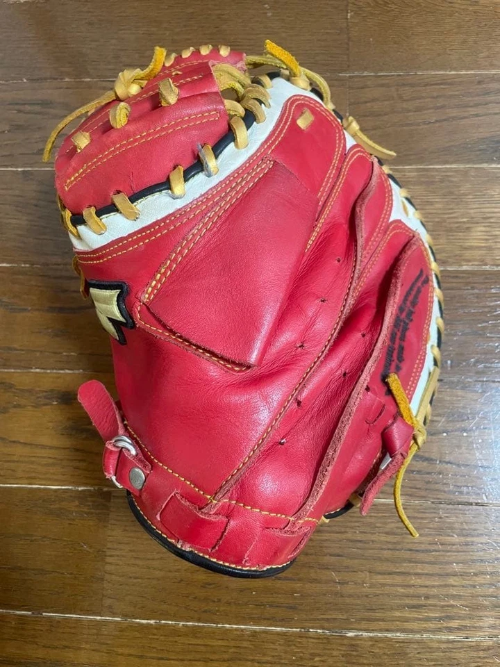 SSK Left-Handed Catcher's Mitt Softball Glove Adult Soft Type Used - Image 4 of 4