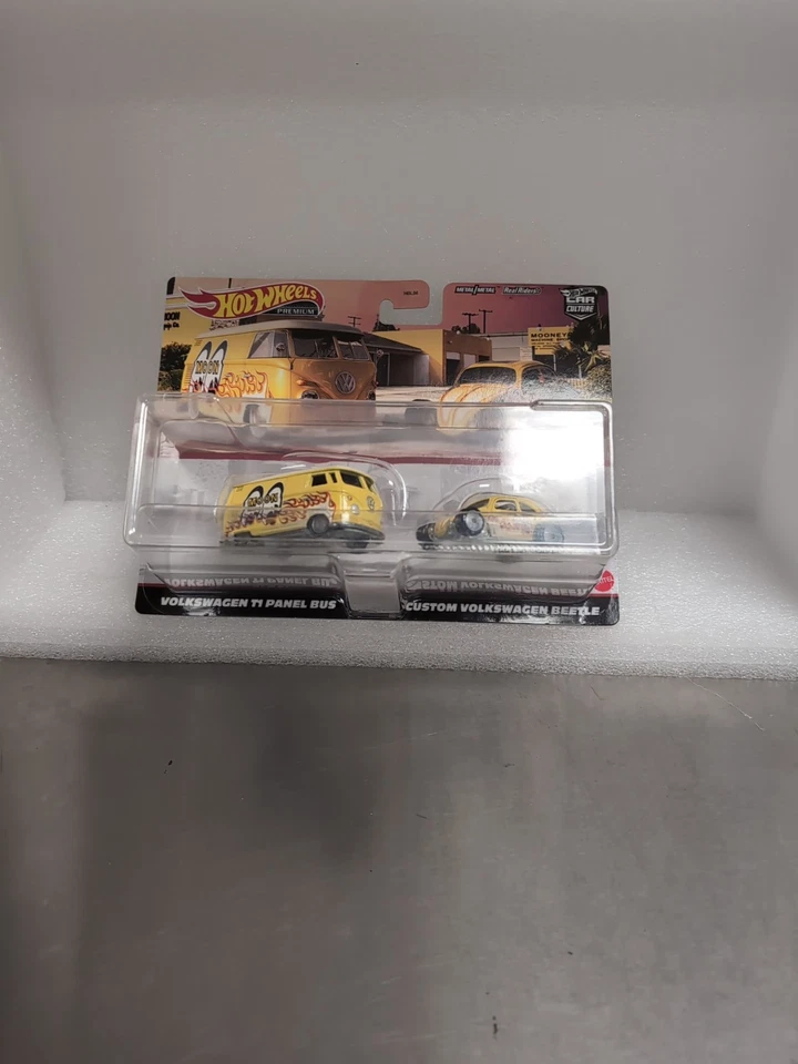 HOT WHEELS PREMIUM VOLKSWAGEN T1 PANEL BUS PERSONALIZADO VOLKSWAGEN BEETLE (MVP034616) Foto 2 de 3