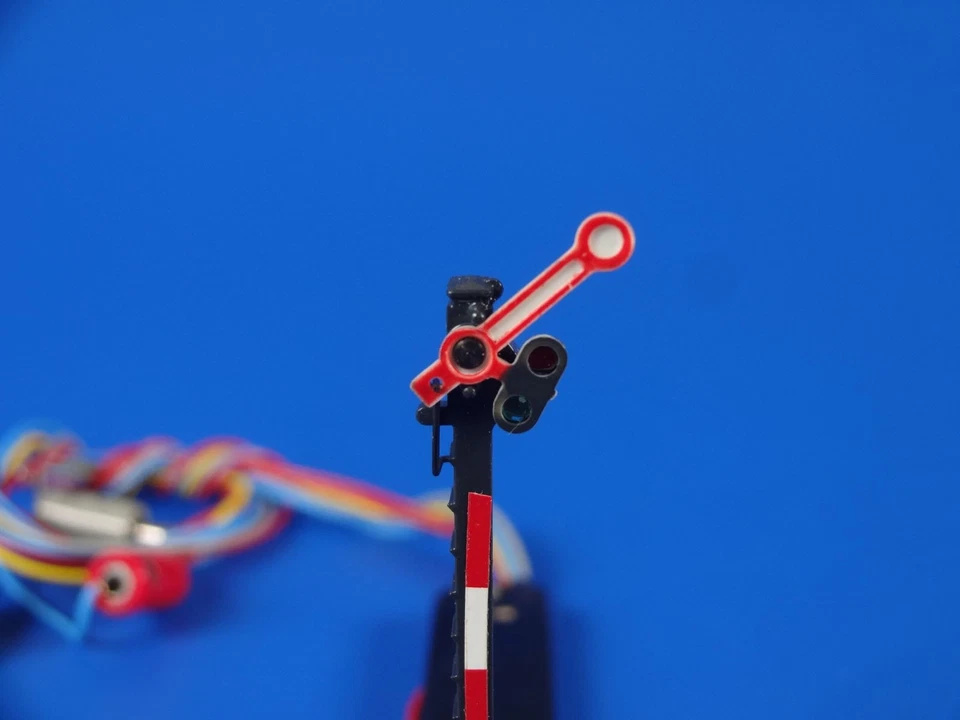 MARKLIN Z - 8940 - Home Signal with 1 Semaphore - mini-club (38)/ BOX - EXC - Image 2 of 3