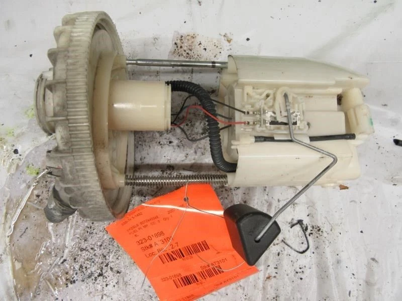 Fuel Pump Assembly Fits 05-08 VIBE 1621232 - Image 2 of 4