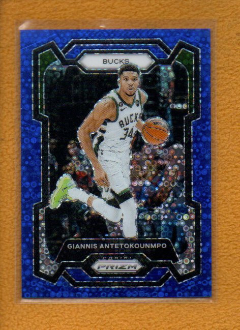 Giannis Antetokounmpo 2023-24 Panini Prizm Prizms Fast Break Blue #103 /150