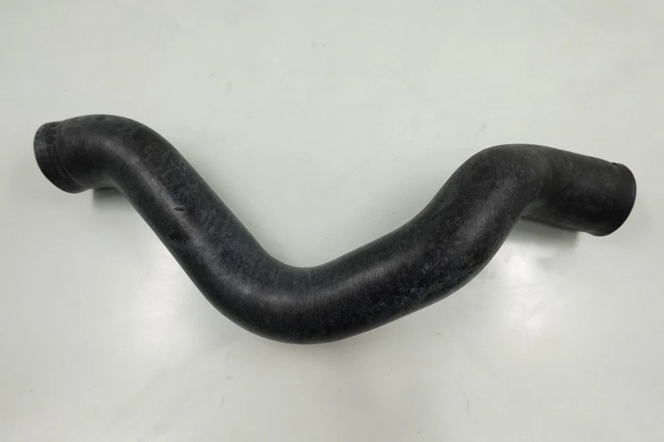 Manguera de salida intercooler Sea-Doo GTX LTD iS 260 2009-2015 OEM 273000300 273000405 Foto 3 de 4