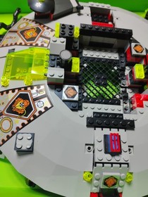 LEGO Rare UFO 6975 Alien Avenger/NEAR COMPLETE/MINI FIGURES/BOX/MANUAL/1997