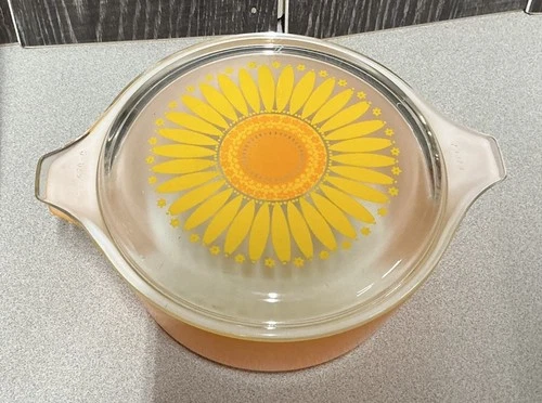 Vintage Pyrex 1.5 Pint Casserole Dish 472 Glass Lid Daisy 470-C Sunflower