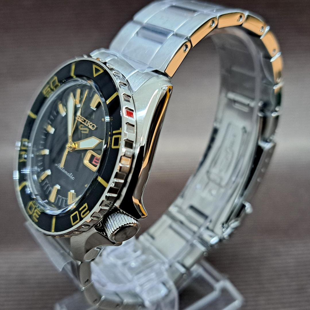 Seiko 5 Sports SBSA261 Watch with Box & Manufacturer Warranty 
