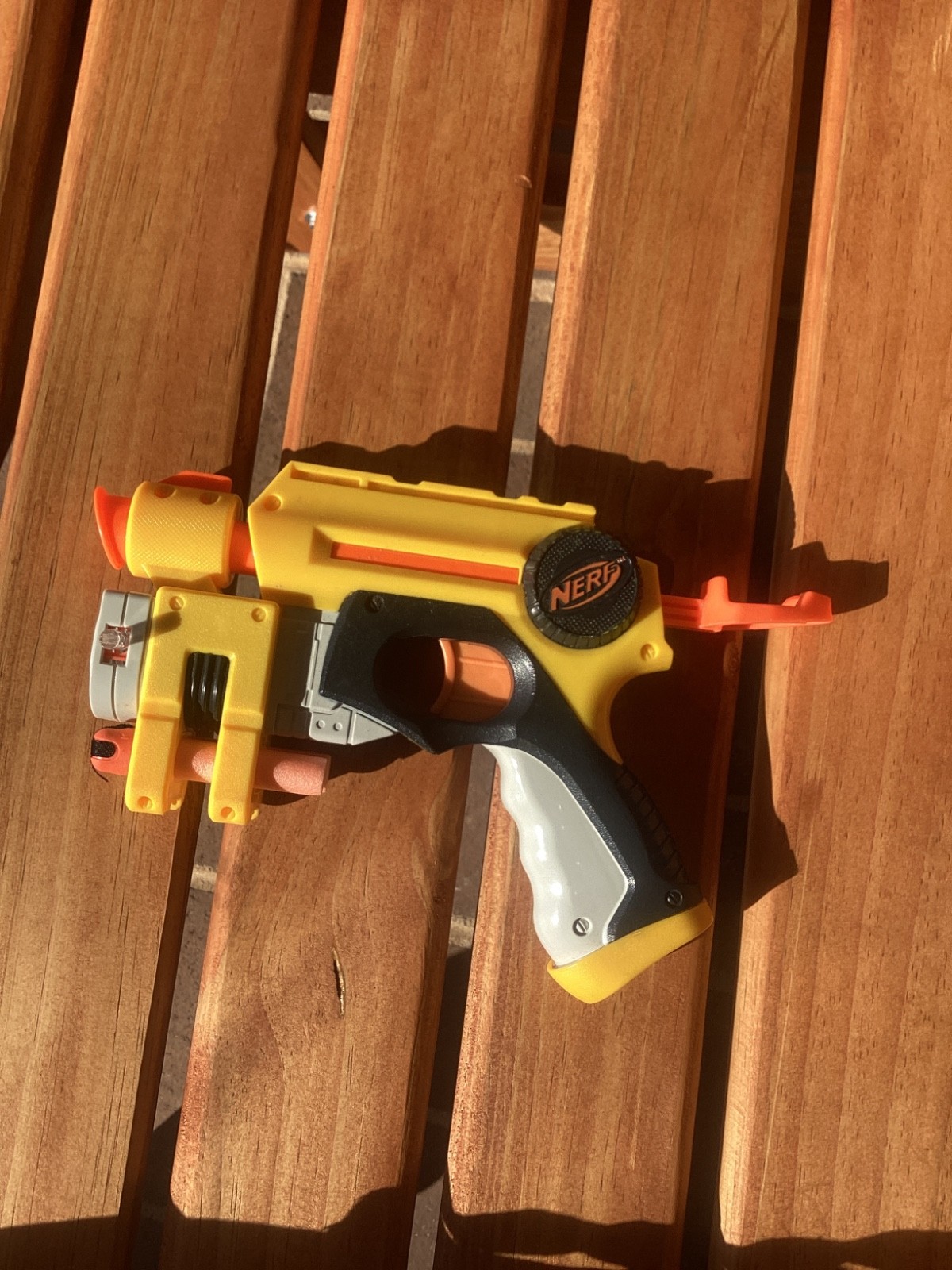 Pistol Laser Toy Hasbro 2004
