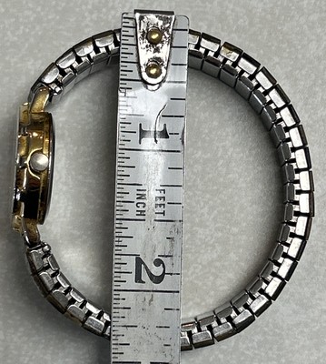 LA EXPRESS Japona Quartz Abalone Gold Tone Women display picture 3