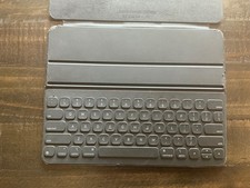 Apple Smart Keyboard Folio 12.9" iPad Pro 3rd, 4th, 5th, 6th Gen A2039.