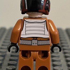LEGO Star Wars - Poe Dameron Minifigure - Pilot - sw0658 75102 - 2D
