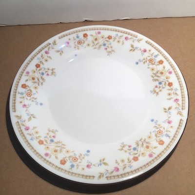 Liling Fine China Yung Shen Single 7.5'' Bread Plate Flowers Gold Trim