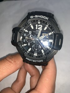 g shock with compass and thermometer