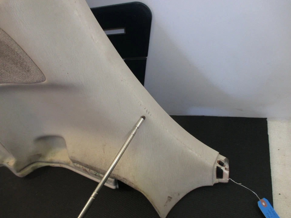 Lexus SC430 2002 3UZ-FE conductor cuarto trasero izquierdo panel moldura (Tan-LA00) defectuoso Foto 4 de 4