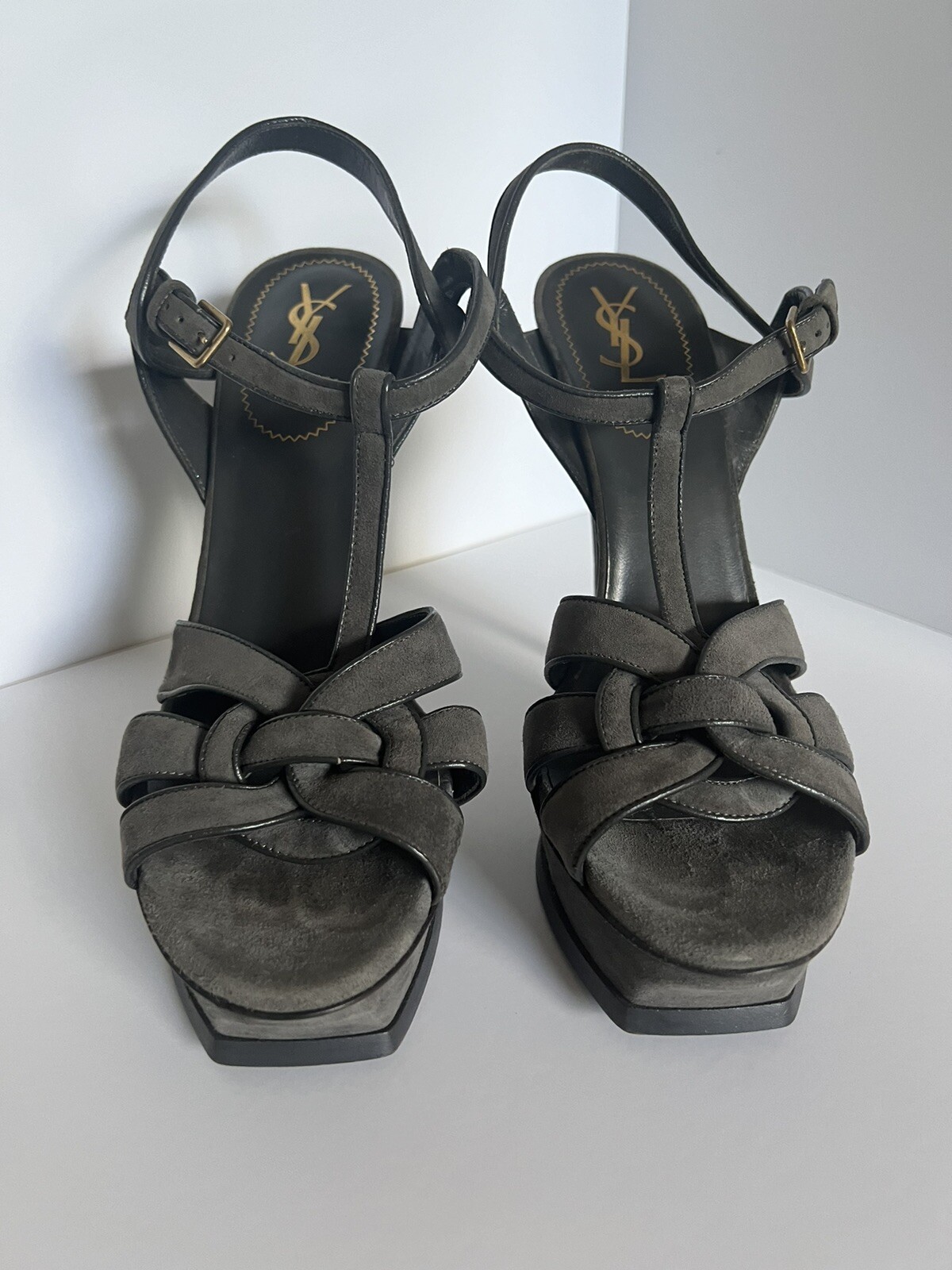 Sandalo tributo Saint Laurent YSL grigio pelle scamosciata taglia 41 (11)