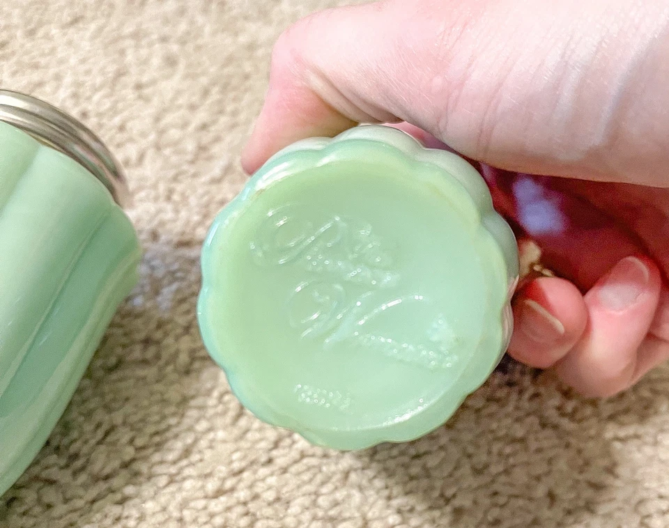 Pioneer Woman Jadeite Spice Salt Pepper Shakers 3 1/2 Inches Set of 2 - Image 2 of 2