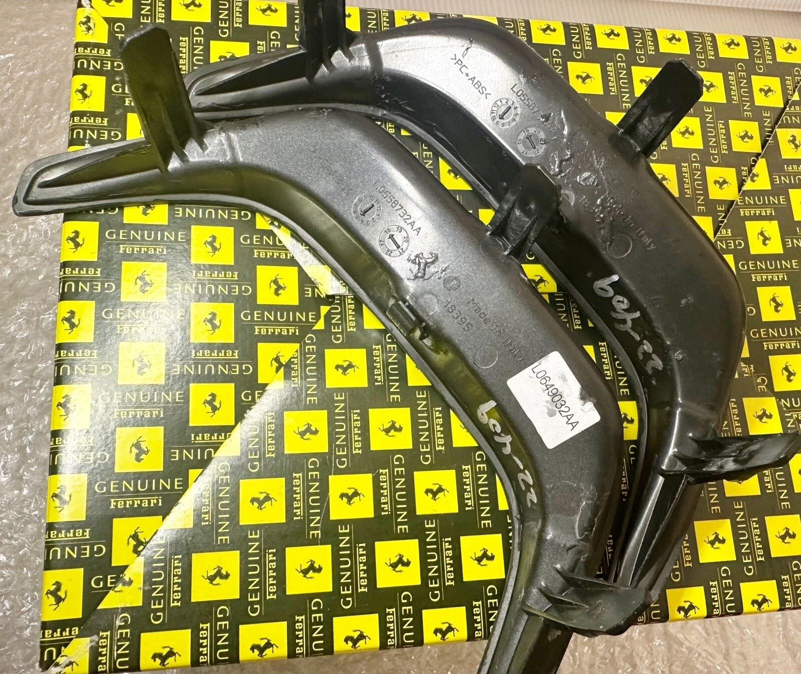 OEM Ferrari F164 Portofino M Carbon Fiber Center Console Headrest Bridge TFT SET