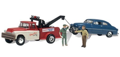 Woodland Scenics 1/87 HO Scale WAYNE RECKER'S TOW SERVICE AutoScenes AS5524