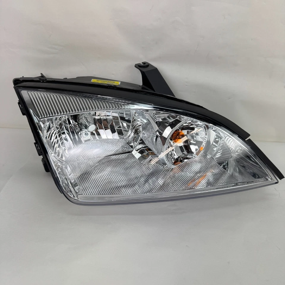 Faro halógeno para pasajero derecho TYC CAPA para Ford Focus 2005-2007 Foto 2 de 4